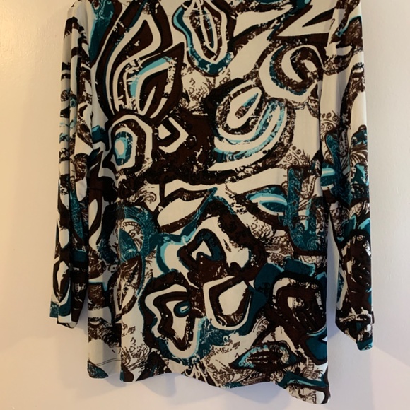 Pretty,, Colorful, Comfy Top - Picture 5 of 5